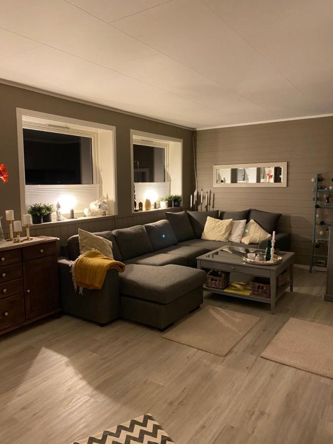 Lyngen, Mackay appartment, Lyngen Lyngseidet Buitenkant foto