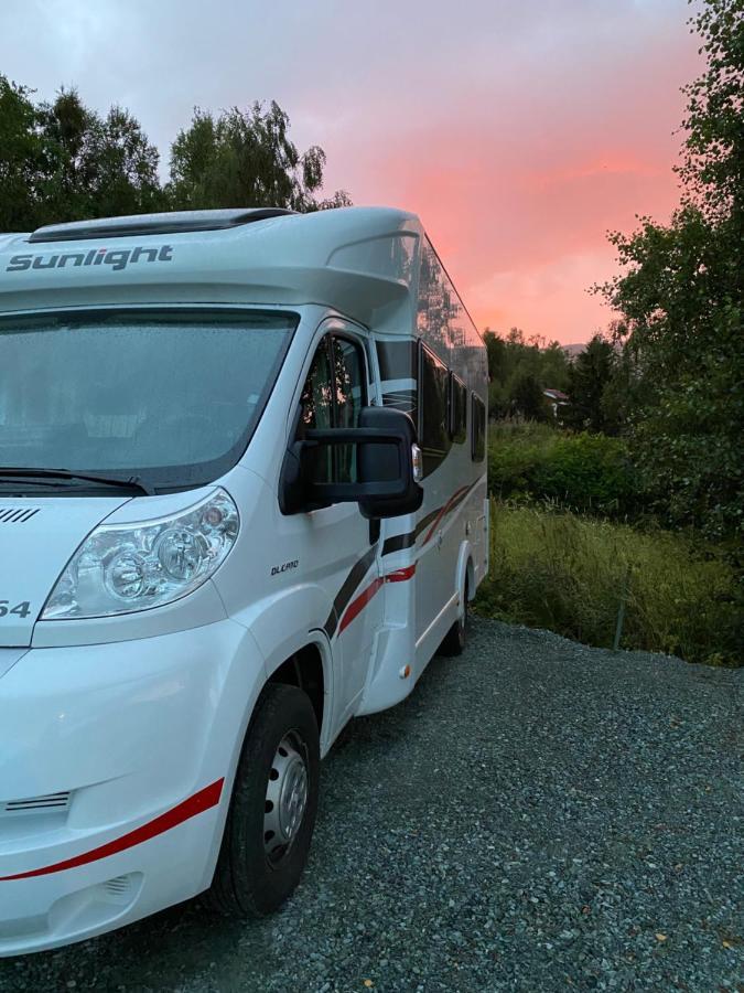 Lyngen, Mackay appartment, Lyngen Lyngseidet Buitenkant foto
